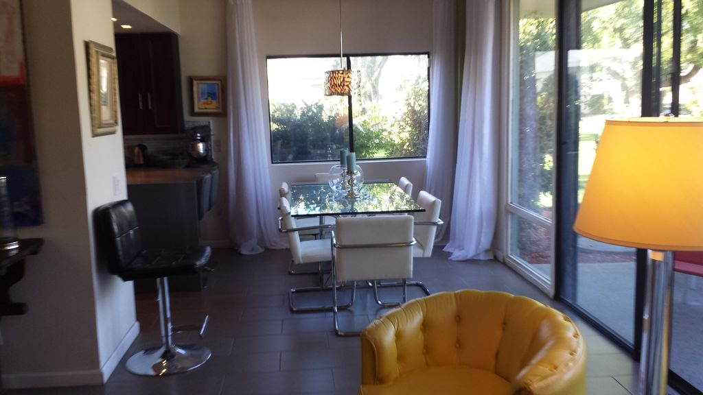 Photo of Livingroom in Sunrise Villas