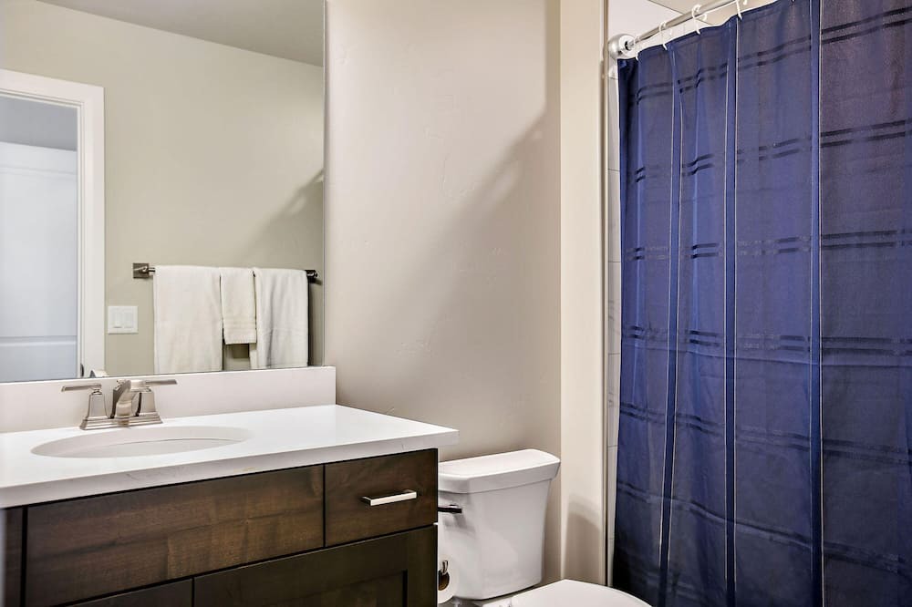 Photo of Bathroom in Sienna Hills