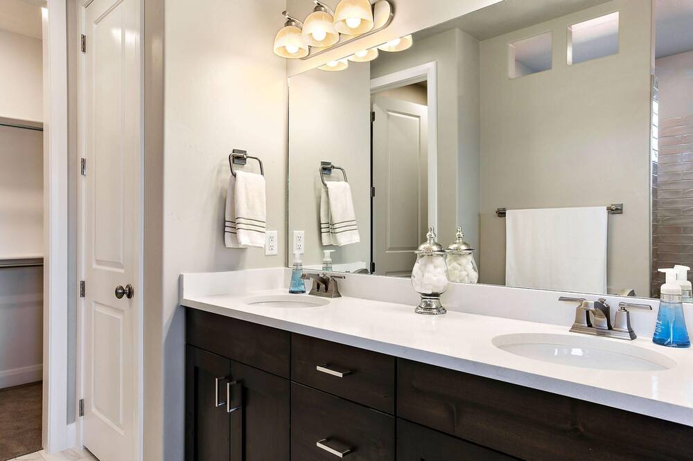 Photo of Bathroom in Sienna Hills