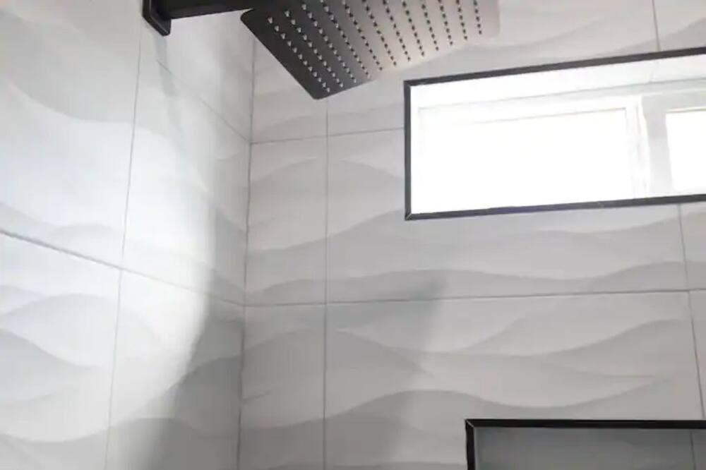 Photo of Bathroom in Fountain Valley