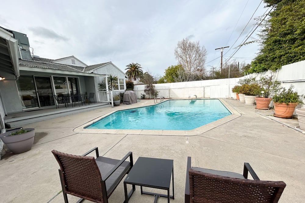 Photo of Outdoor in Reseda