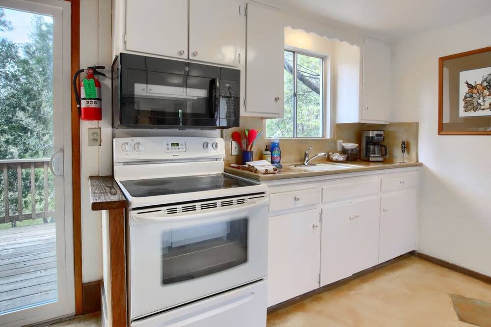 Photo of Kitchen in Oakhurst