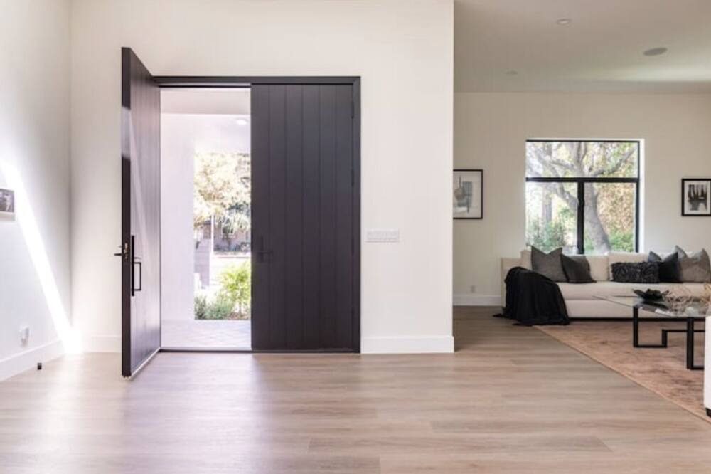 Photo of Bedroom in Los Angeles County