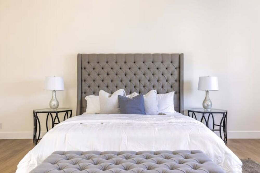 Photo of Bedroom in Los Angeles County