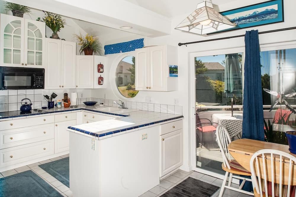 Photo of Kitchen in Seal Rock