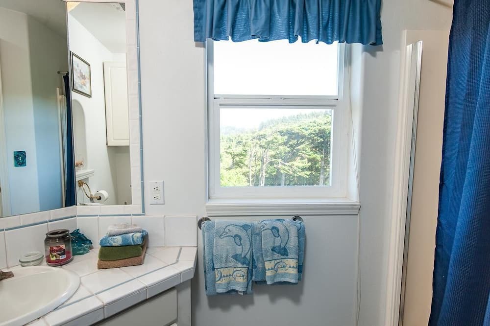 Photo of Bedroom in Seal Rock
