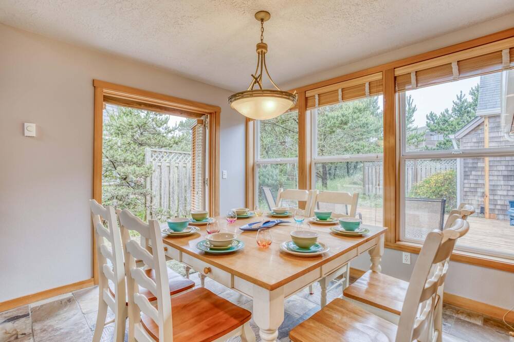 Photo of Kitchen in Kiwanda Shores