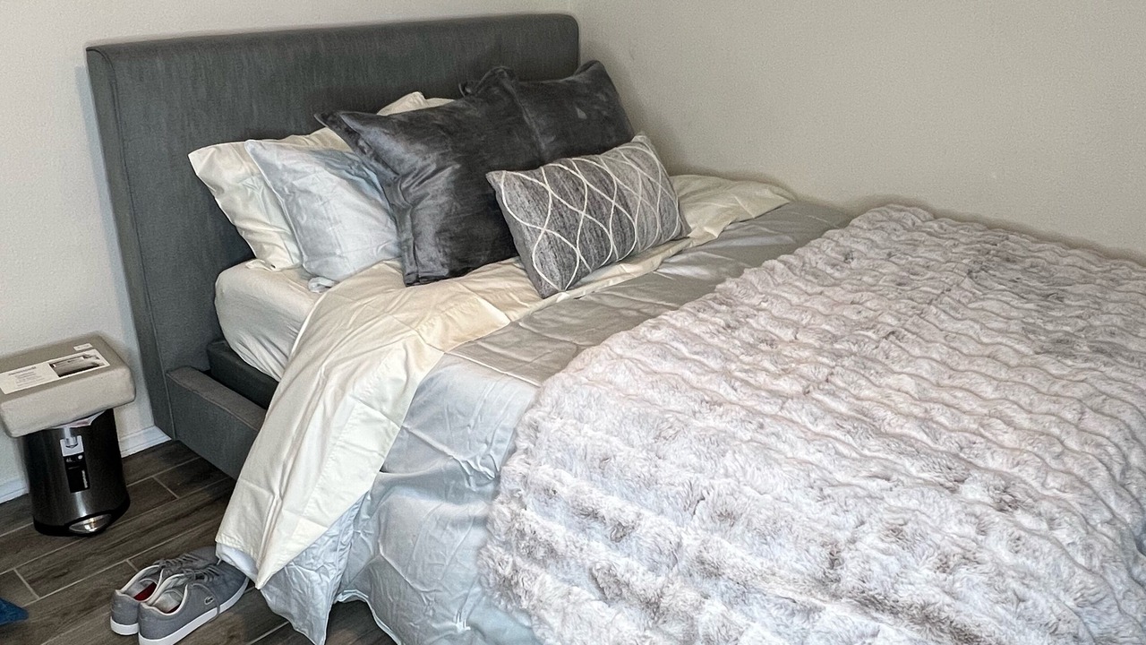 Photo of Bedroom in Hawthorne