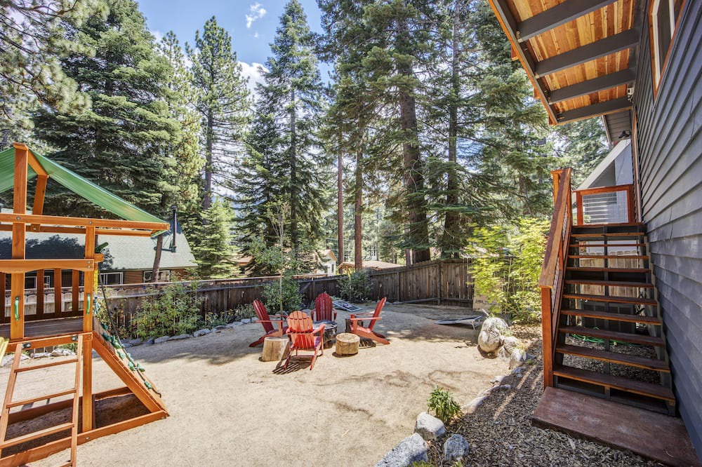 Photo of Outdoor in Pioneer Trail