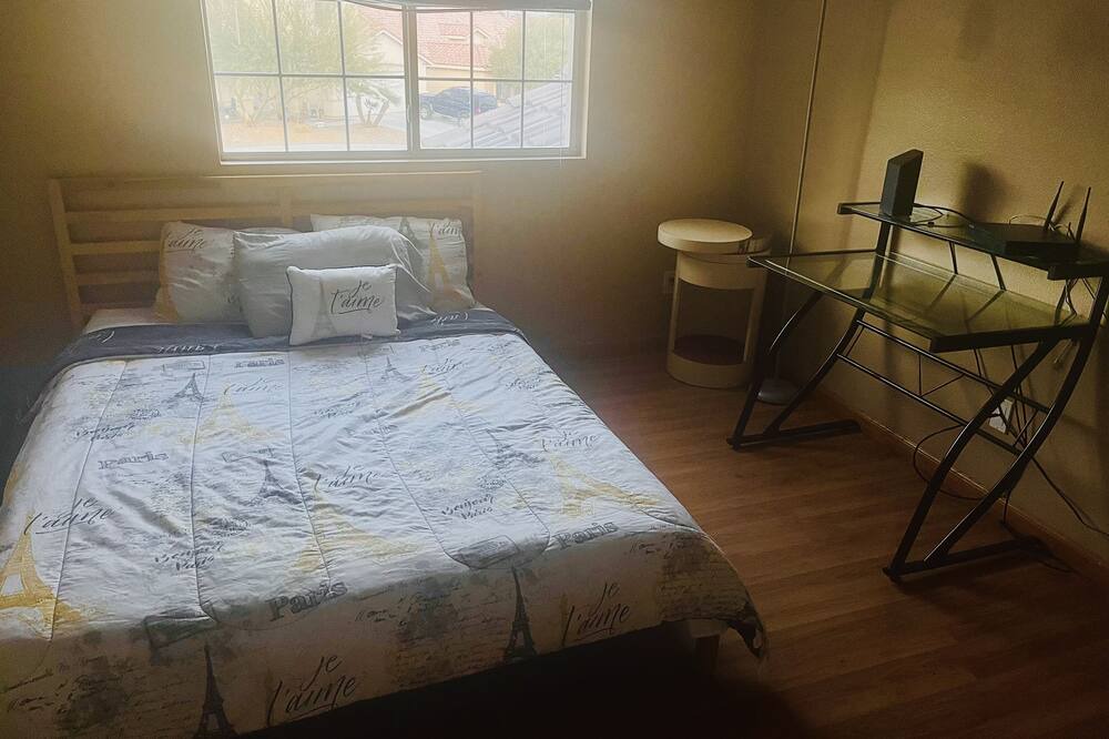 Photo of Bedroom in Centennial Hills