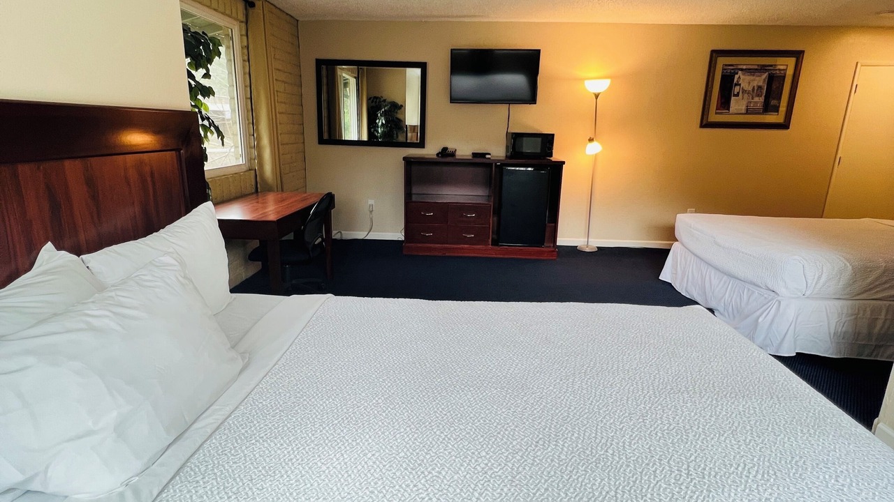 Photo of Bedroom in Canyonville