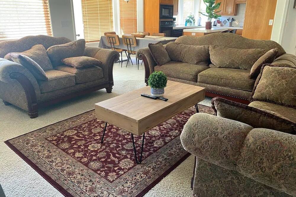 Photo of Livingroom in Chico