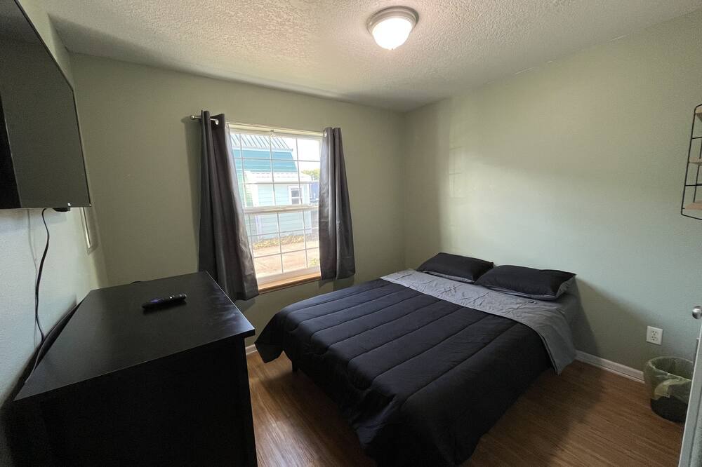 Photo of Bedroom in Tillamook