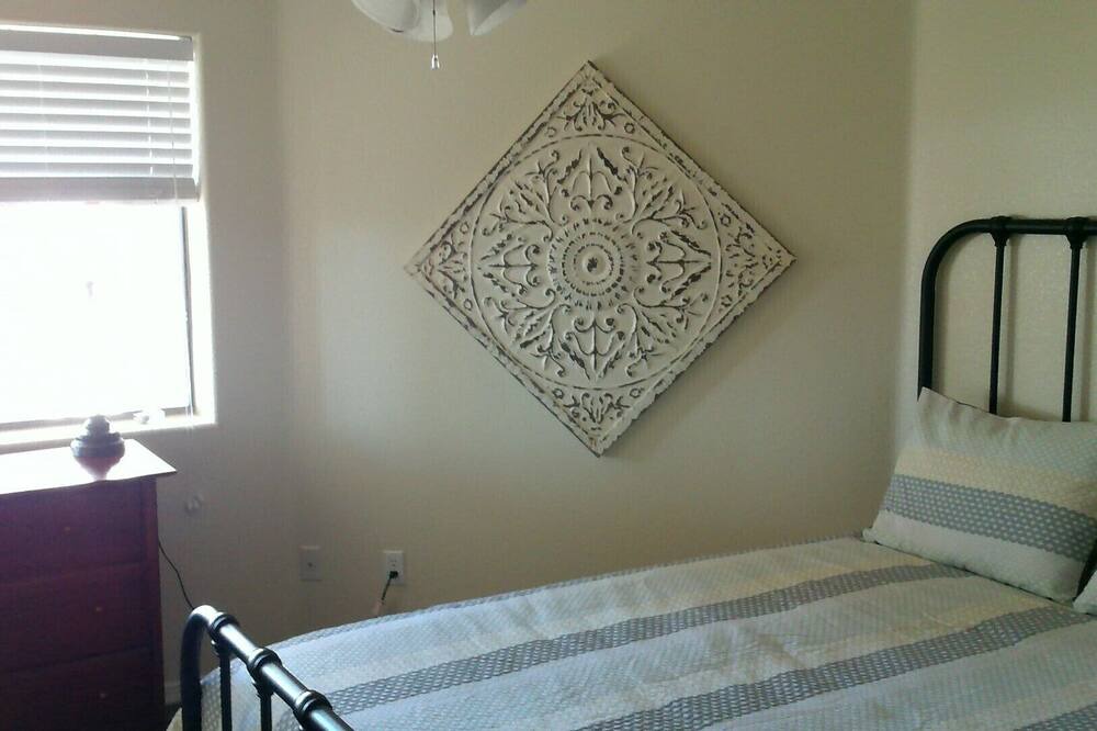 Photo of Bedroom in Lake Havasu City