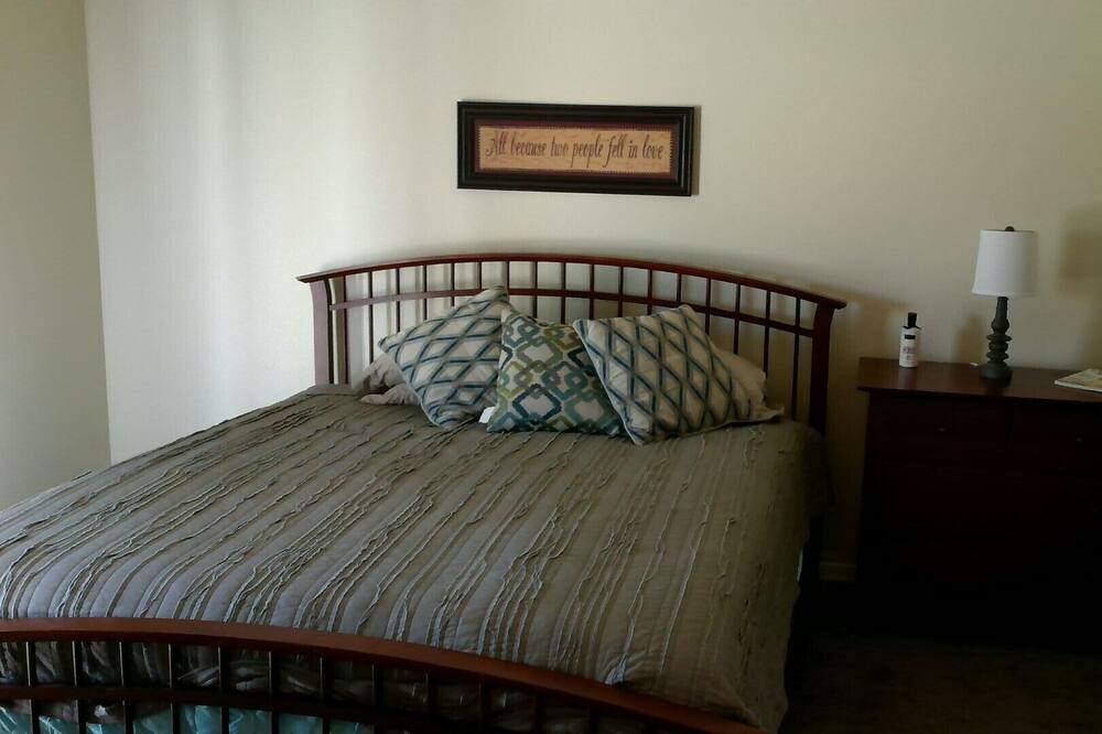 Photo of Bedroom in Lake Havasu City