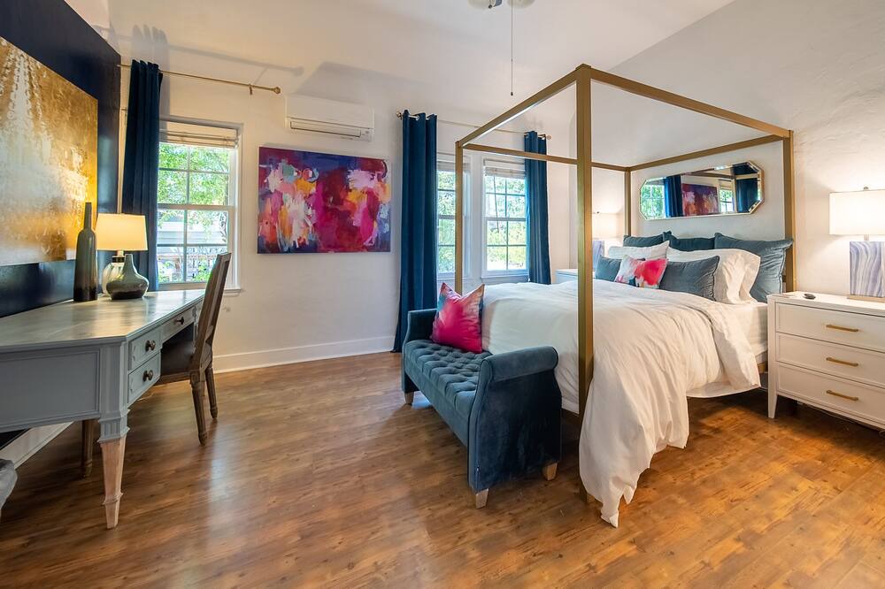 Photo of Bedroom in Tower District