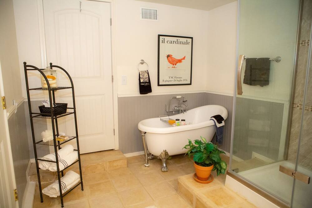 Photo of Bathroom in Julian