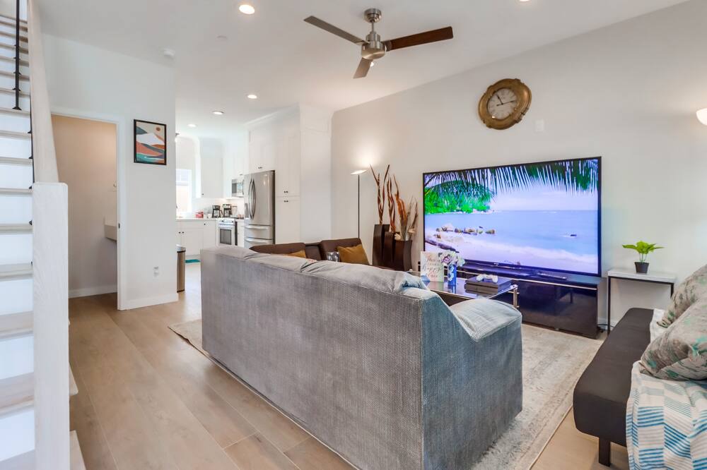Photo of Livingroom in Imperial Beach
