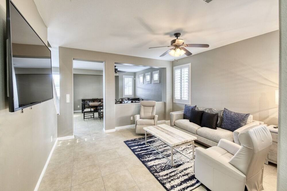Photo of Livingroom in Summerlin