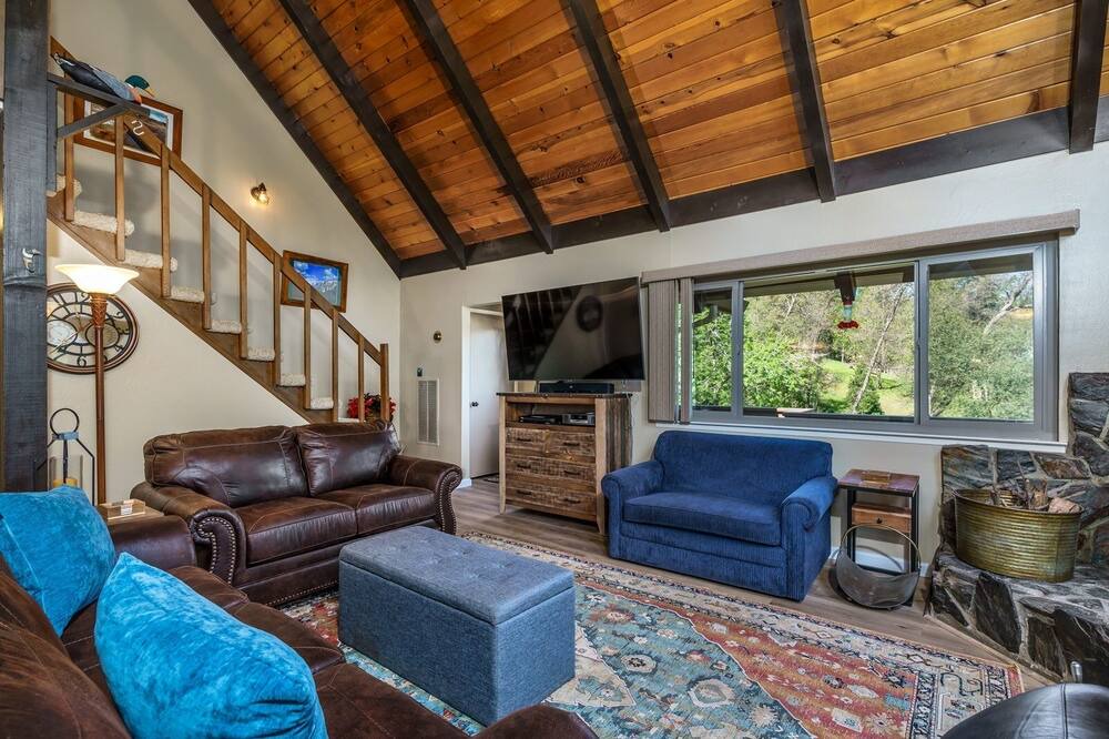 Photo of Bedroom in Groveland