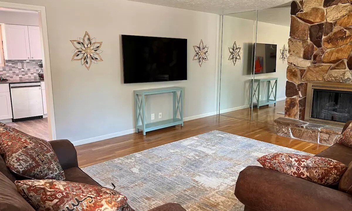Photo of Livingroom in Farmington