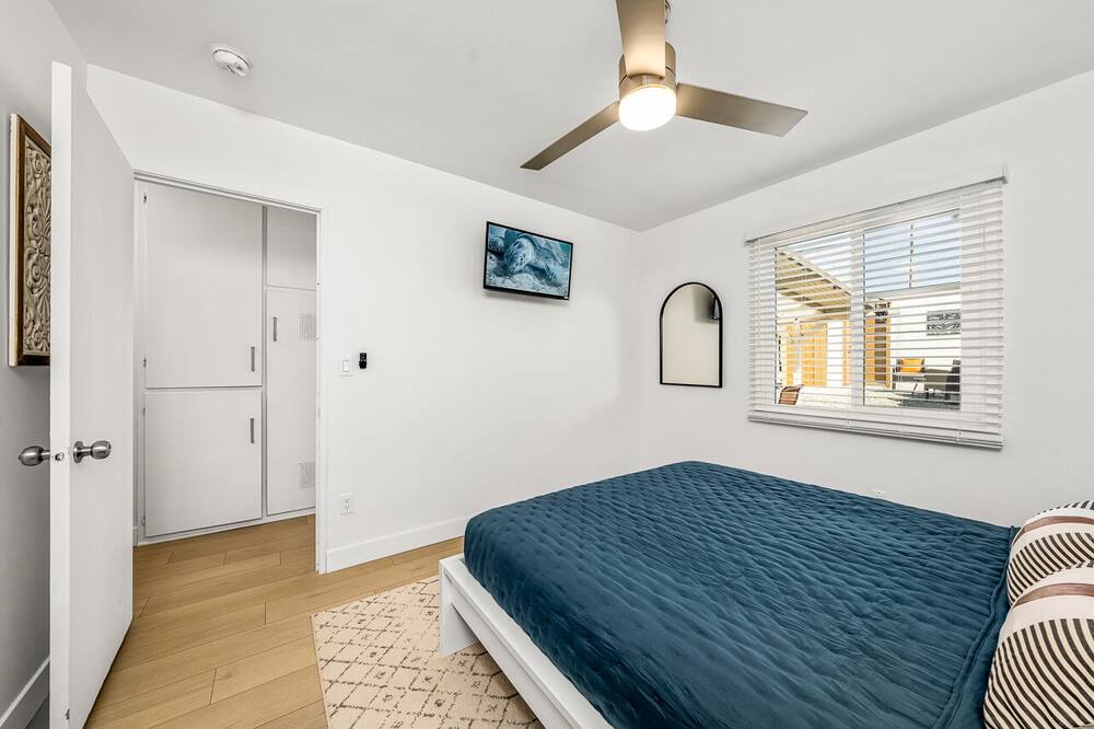 Photo of Bedroom in North Clairemont
