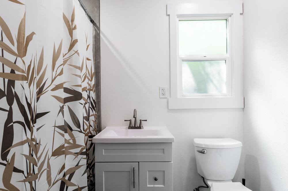 Photo of Bathroom in West Bishop