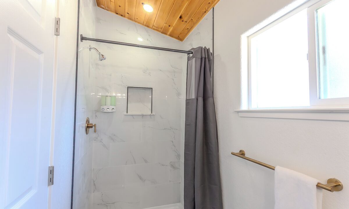 Photo of Bathroom in Sierra Tract