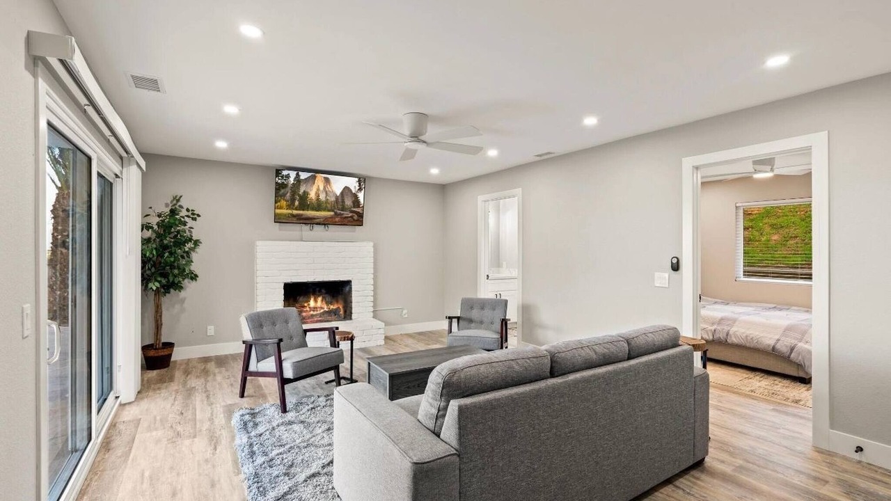 Photo of Livingroom in Central Escondido