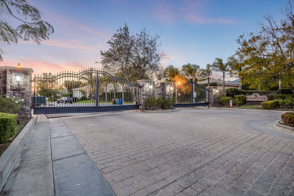 Photo of Outdoor in Chatsworth
