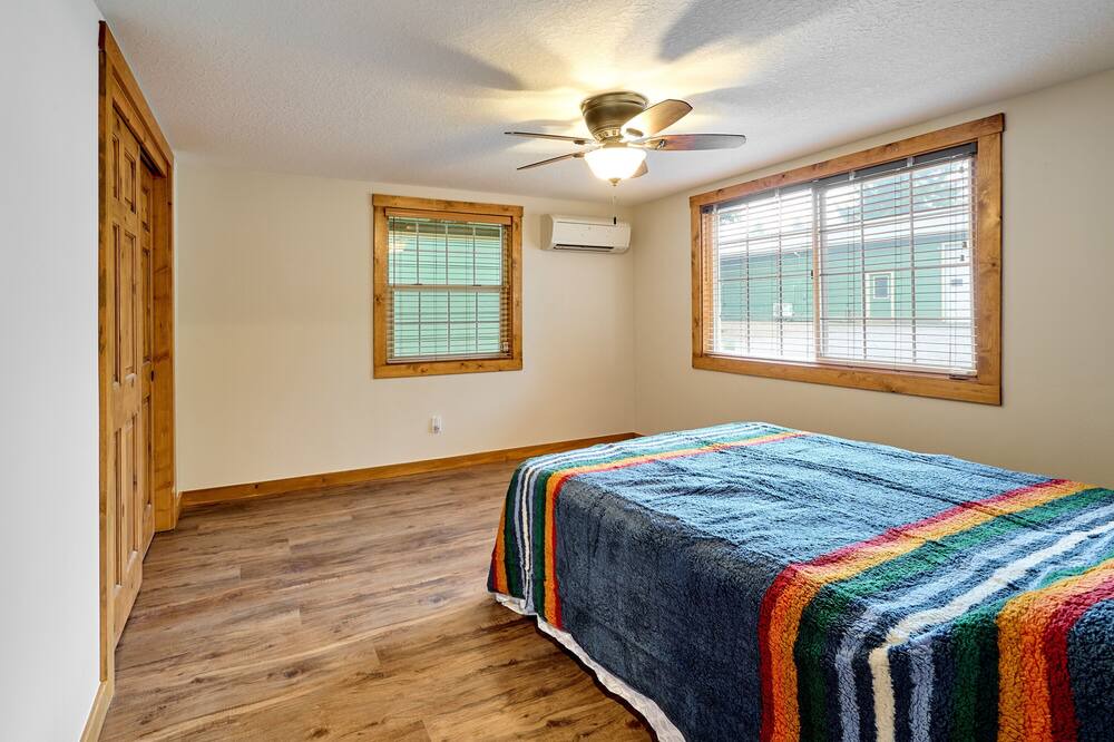 Photo of Bedroom in Salem