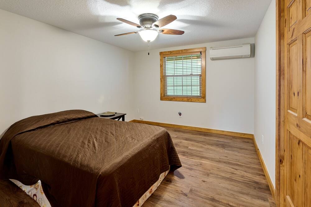 Photo of Bedroom in Salem