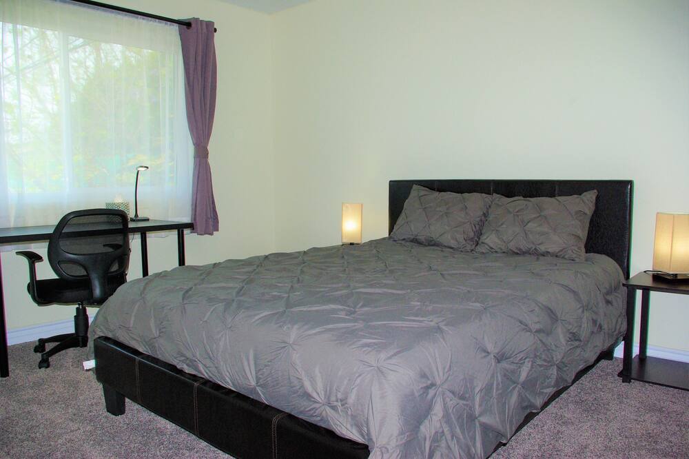 Photo of Bedroom in Swan Canyon