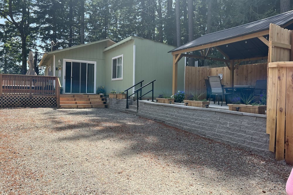 Photo of Outdoor in Sandy