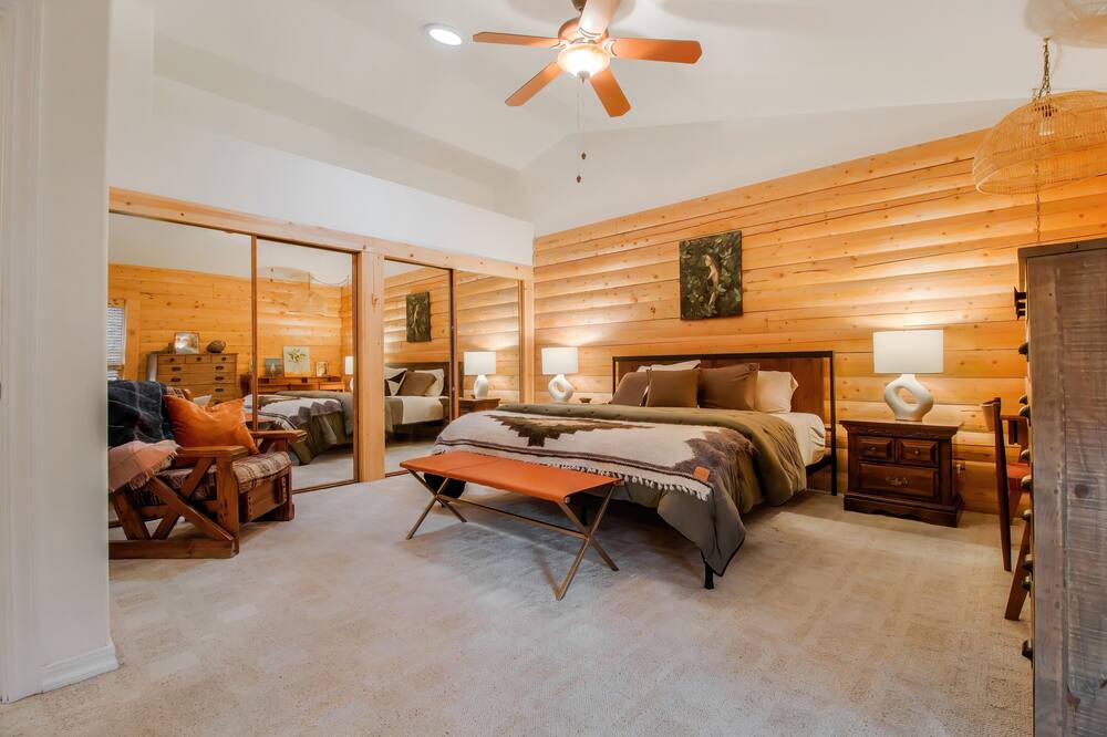 Photo of Bedroom in Mariposa