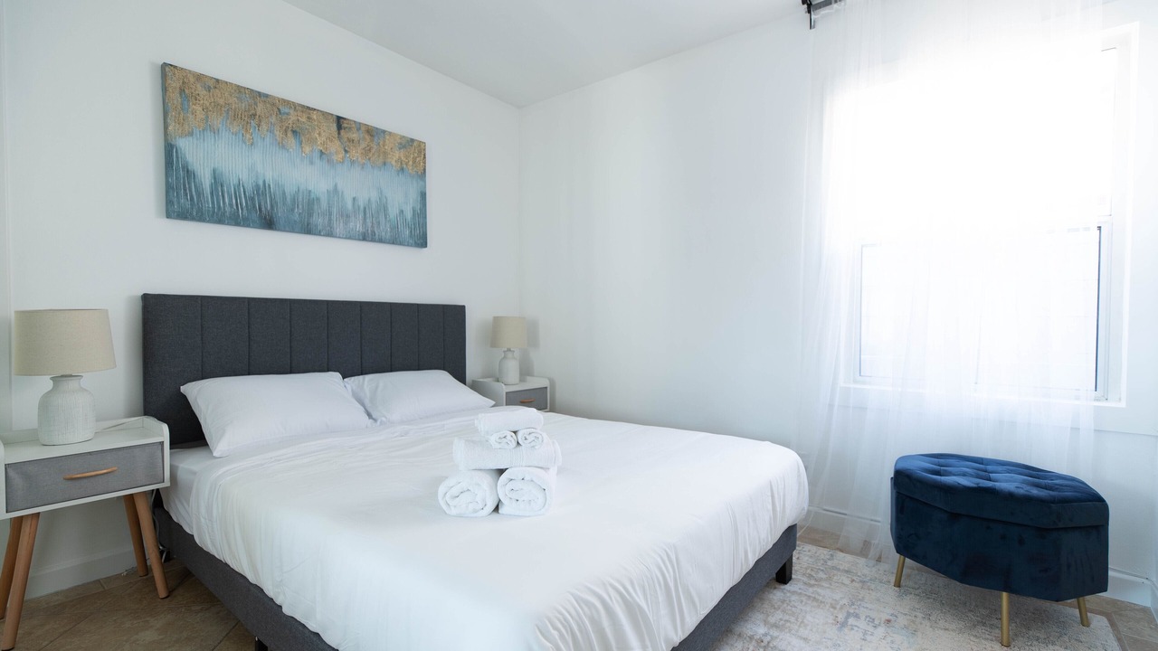 Photo of Bedroom in Burbank
