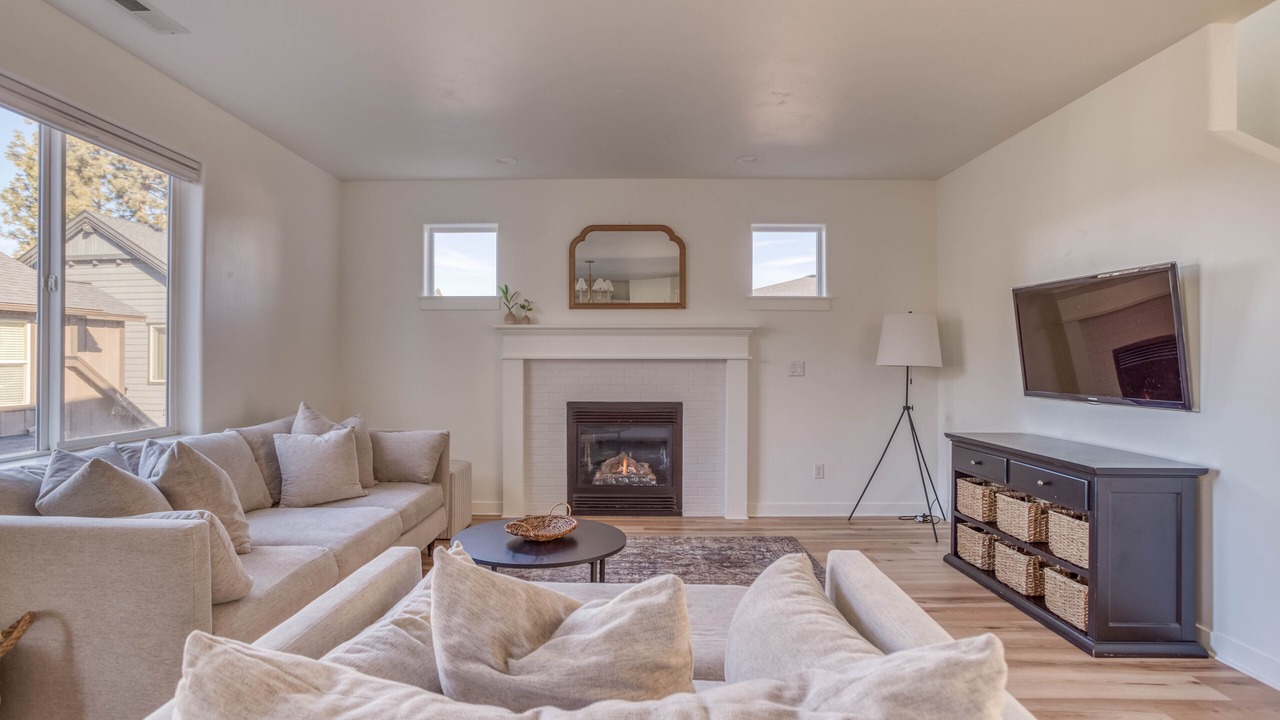 Photo of Livingroom in Southwest Bend