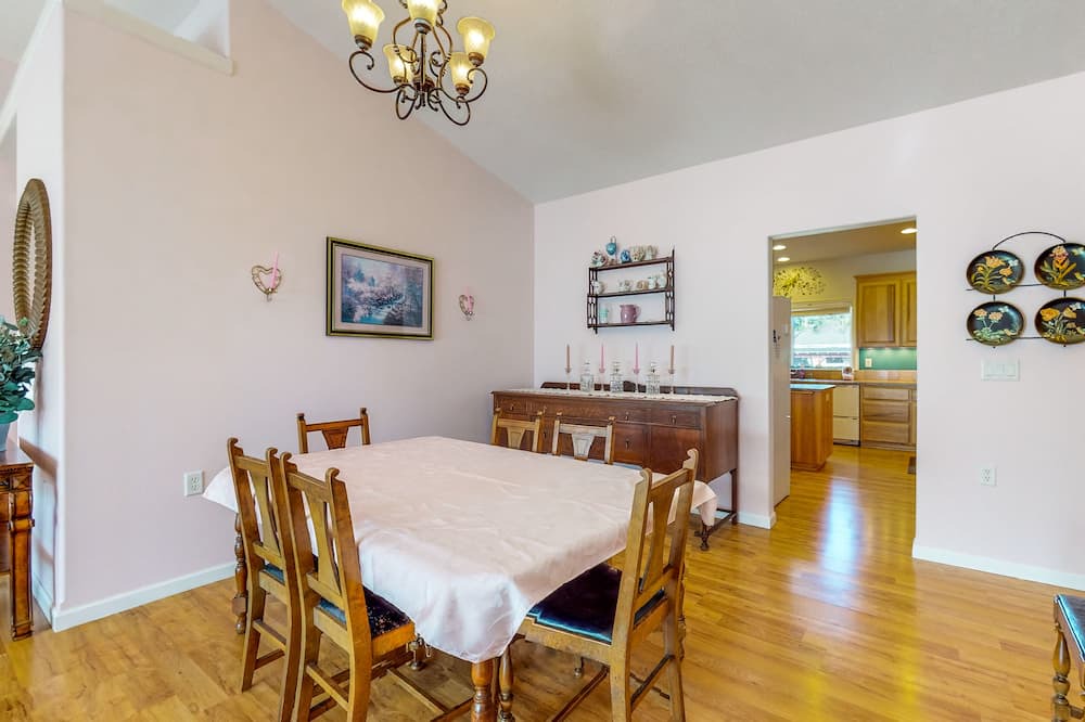 Photo of Others in Mill City