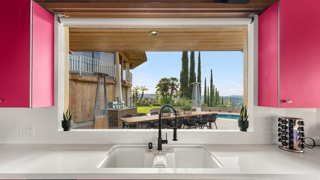 Photo of Kitchen in Encino