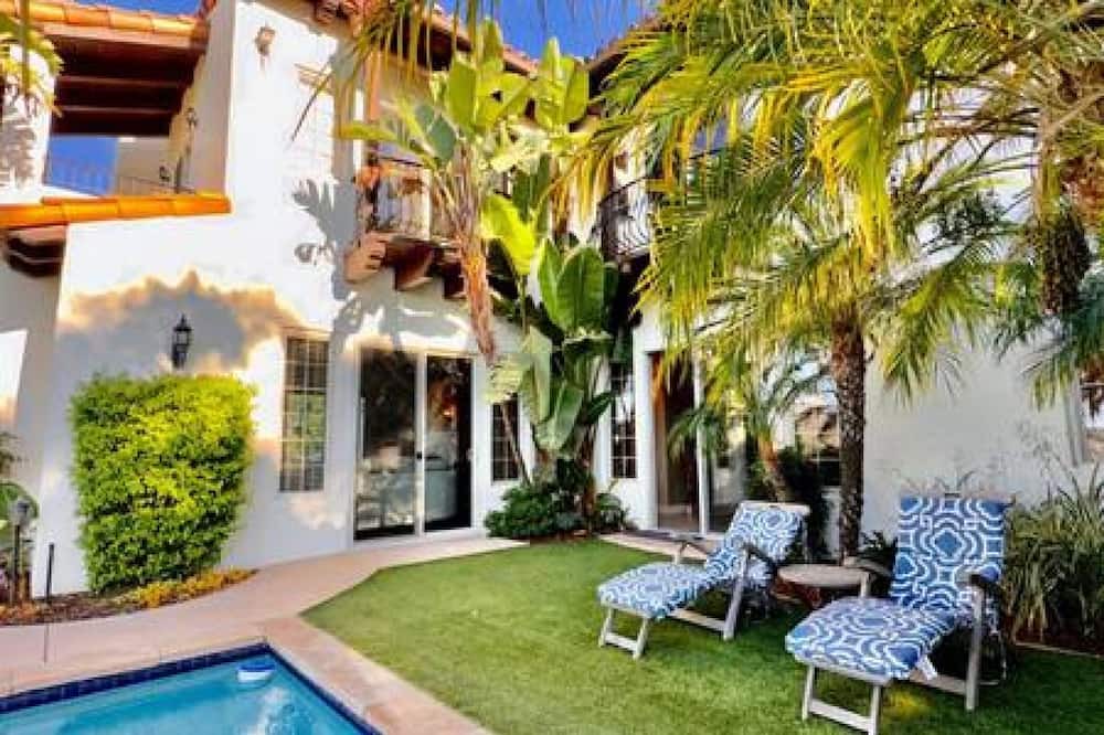 Photo of Outdoor in Vista