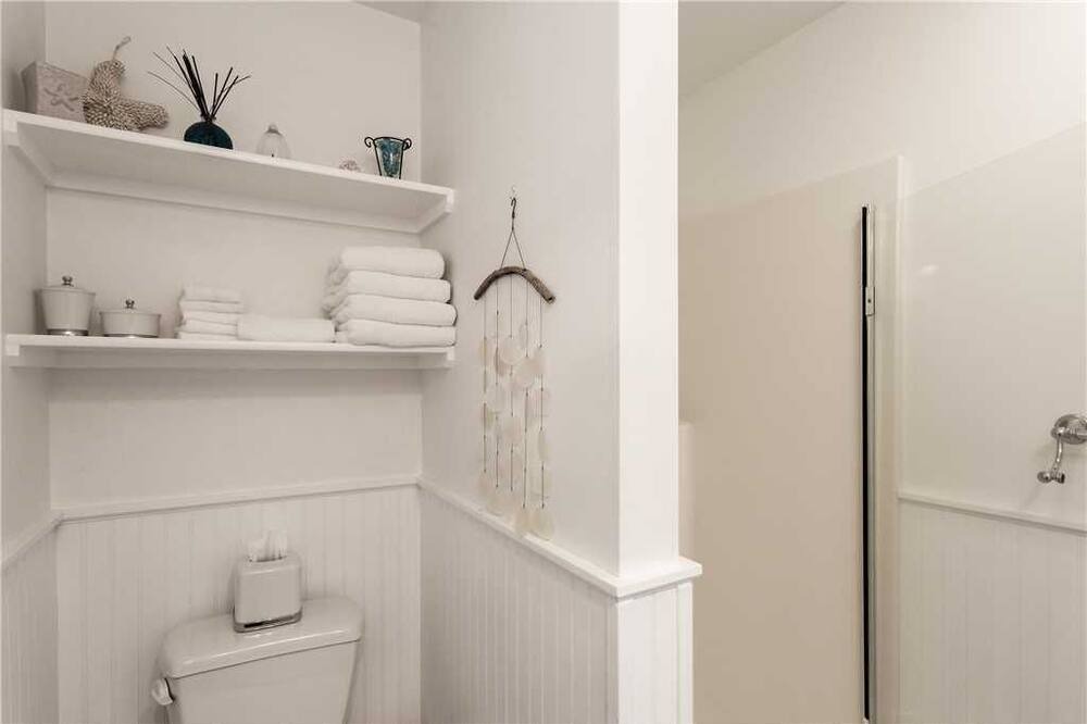 Photo of Bathroom in Seabrook