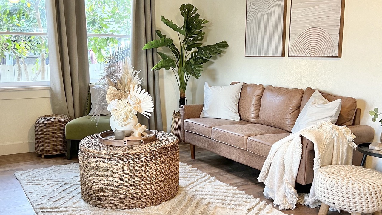 Photo of Livingroom in Downtown Riverside