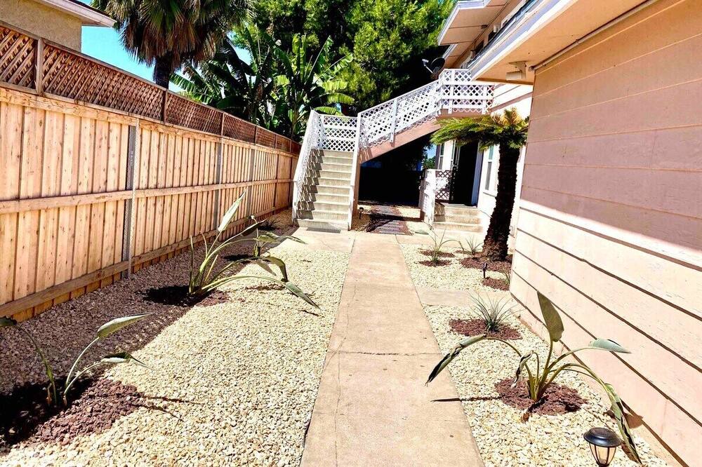 Photo of Outdoor in Mid-City