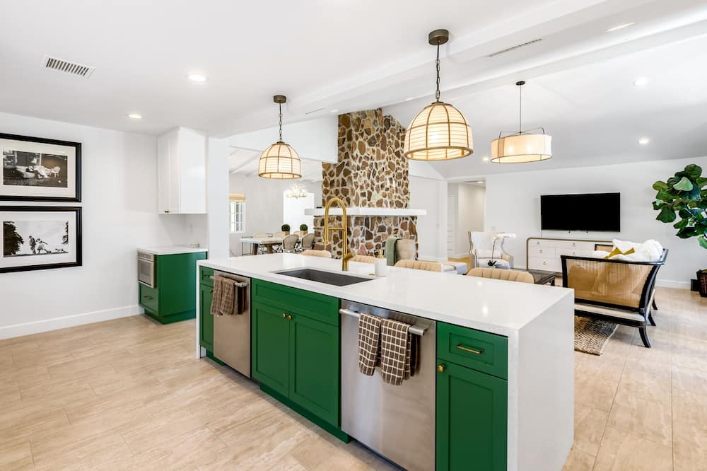 Photo of Kitchen in The Movie Colony