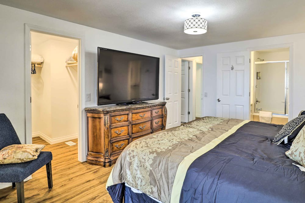 Photo of Bedroom in Woodburn