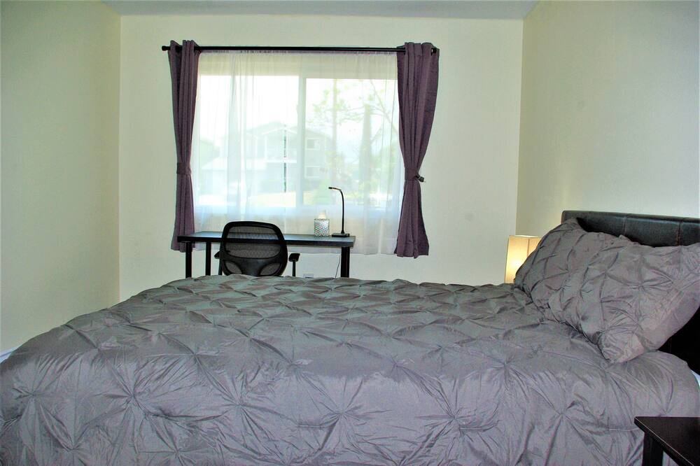 Photo of Bedroom in Swan Canyon