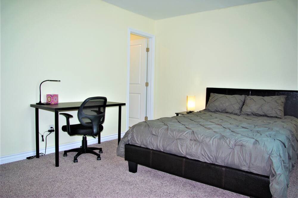 Photo of Bedroom in Swan Canyon