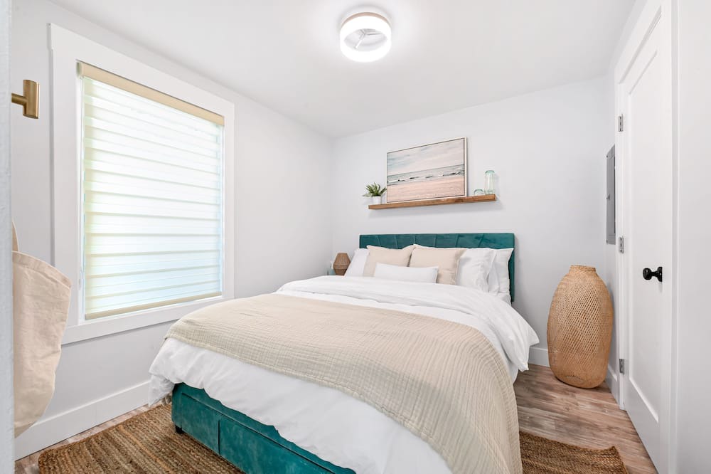 Photo of Bedroom in Birch Bay