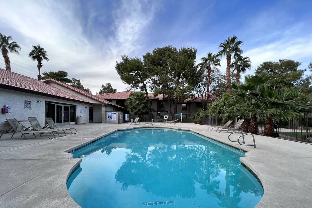 Photo of Outdoor in Canyon Gate