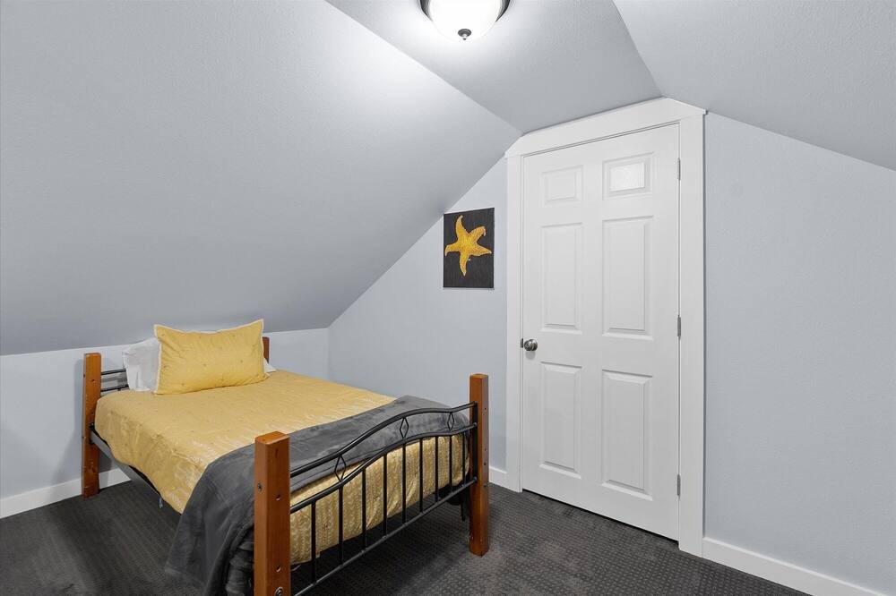 Photo of Bedroom in Seaview